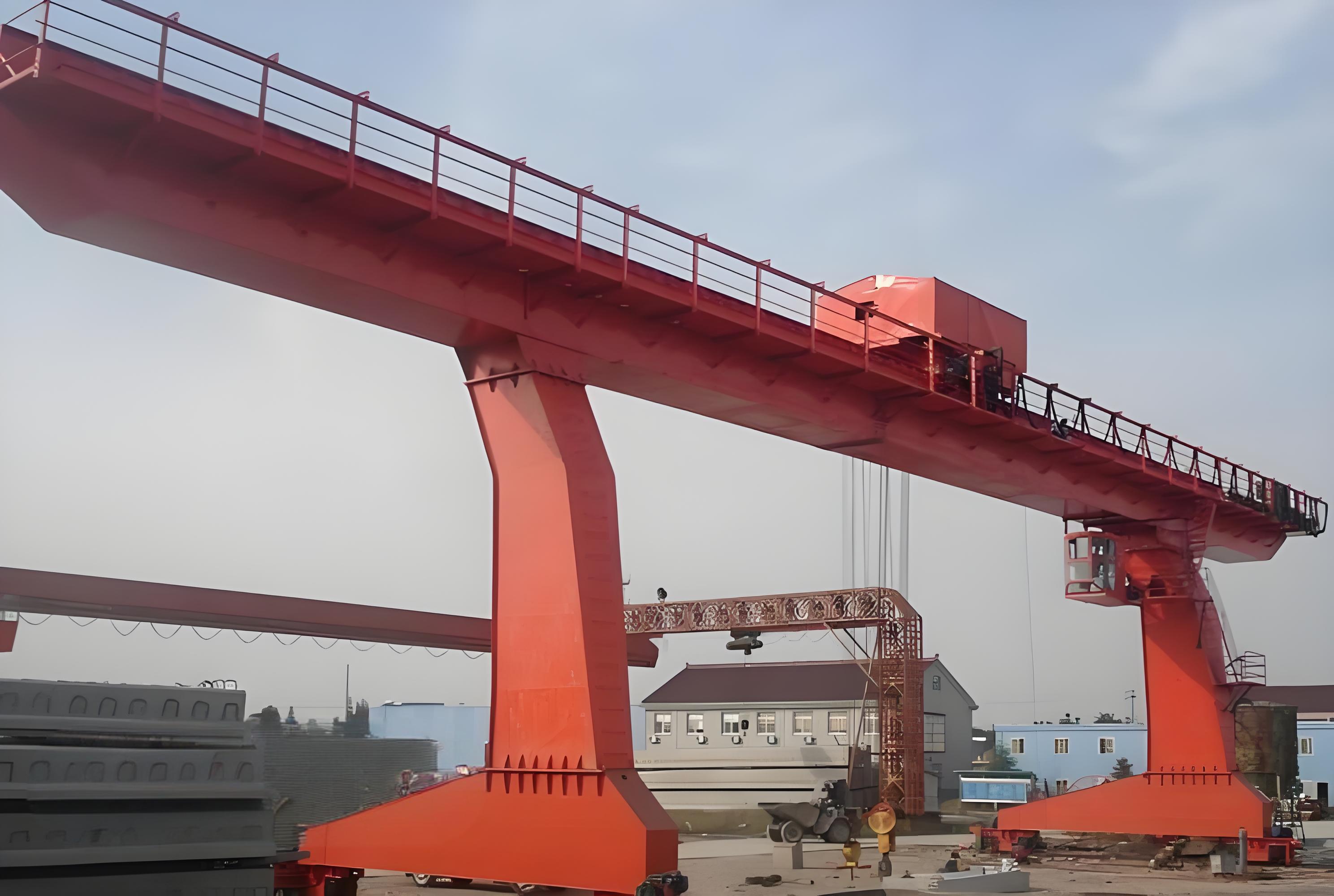 偏挂门式起重机