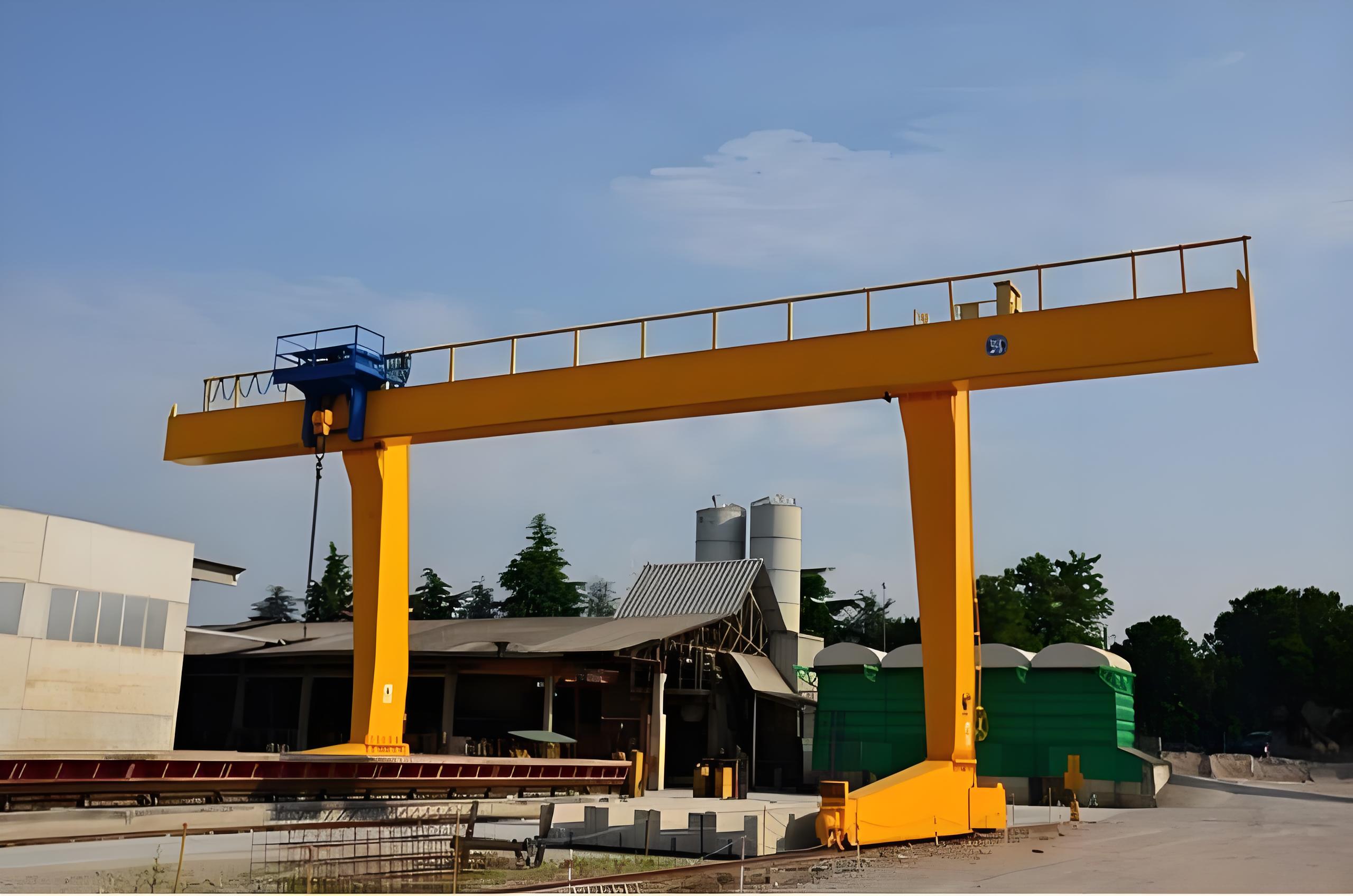 偏挂门式起重机