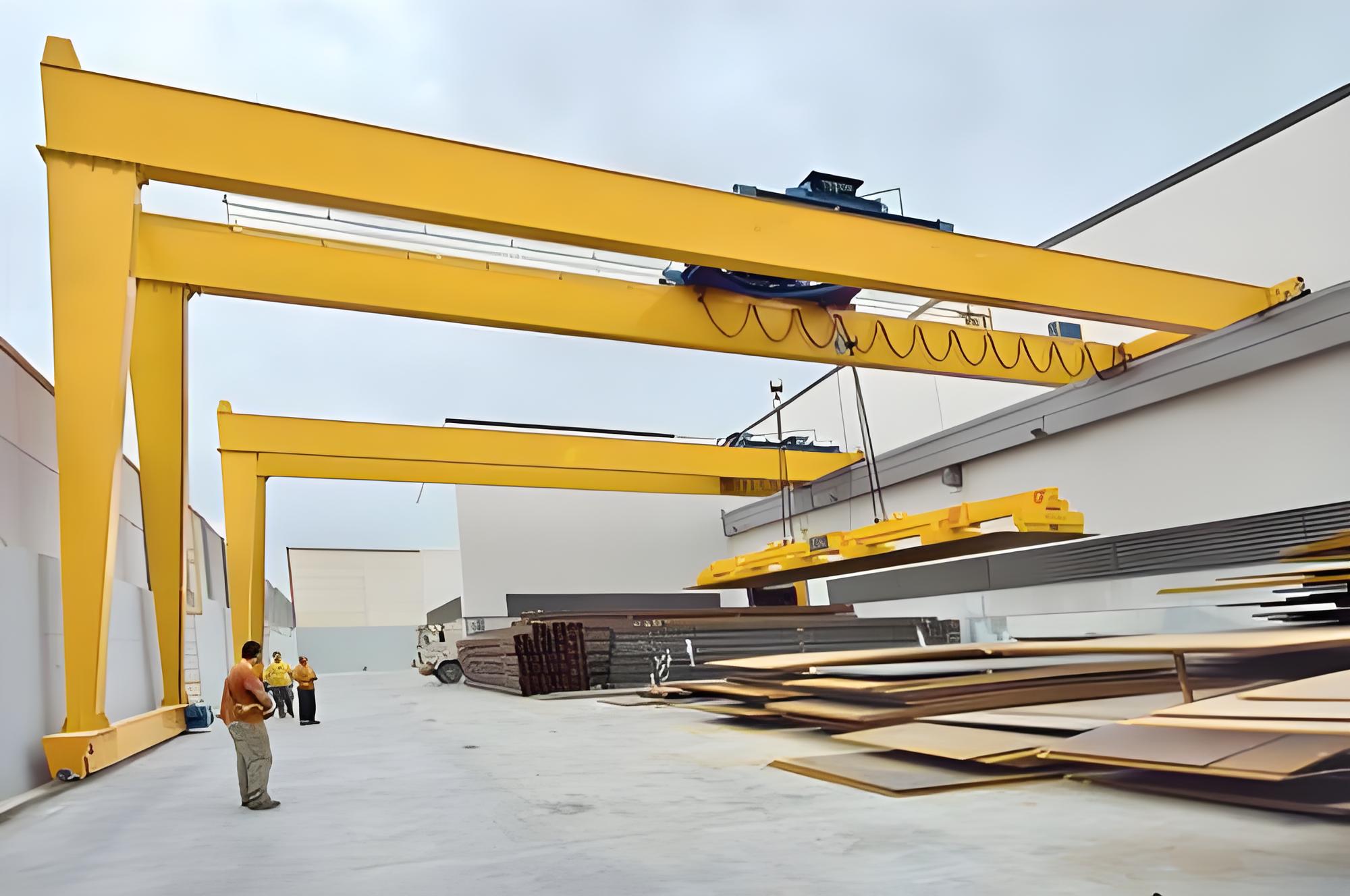 双梁半门式起重机