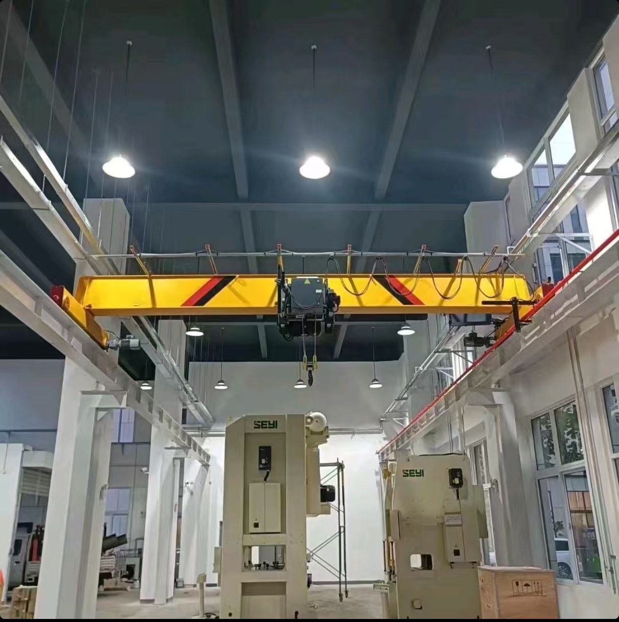 欧式电动单梁桥式起重机